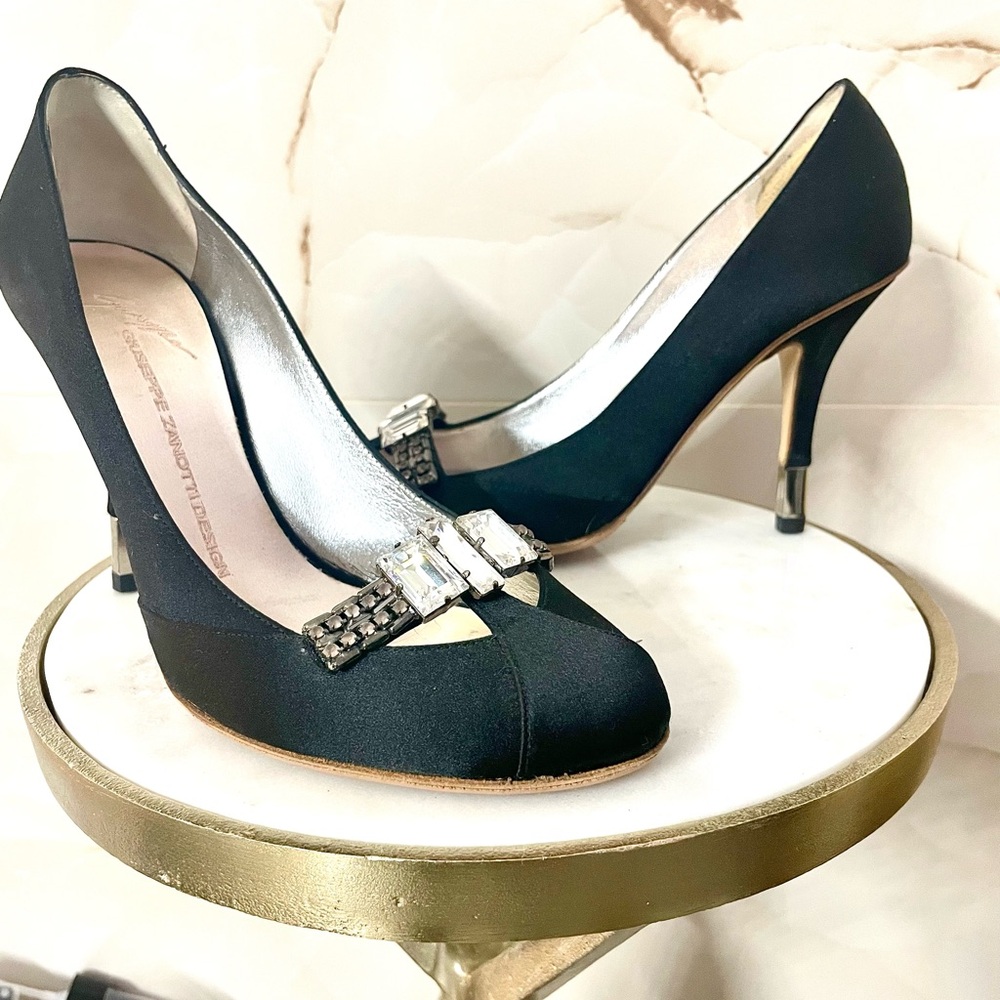 Giuseppe Zanotti Black Heels with Crystal Embellishment 38